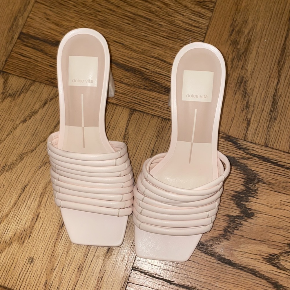 NWOT Dolce Vita Cream Heels